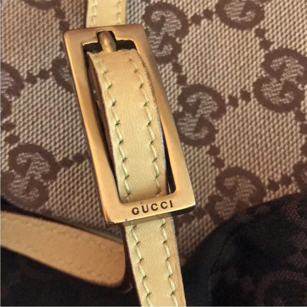 Gucci Tan and Brown Monogram Shoulder Bag - Picture 12 of 12